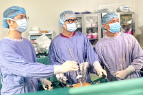 Suýt mất mạng vì vỡ thực quản sau uống rượu và nôn dữ dội