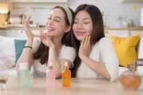 Mẹo chăm sóc da mùa Hè để da sáng khỏe, giảm mụn 