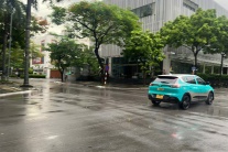 Mưa dông bao trùm nhiều nơi trên cả nước