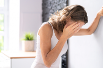 Vì sao người mắc bệnh tim dễ chóng mặt khi đứng lâu?