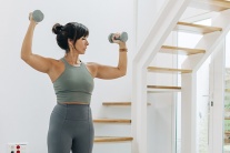 6 bài tập giúp cơ bụng săn chắc không cần gập bụng