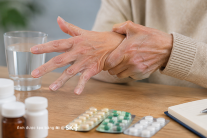 Thuốc Parkinson bị nhờn, giảm tác dụng phải làm sao?