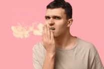 Bí quyết cải thiện tình trạng hôi miệng lâu năm