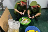 Phát hiện 1,2 triệu lọ C sủi giả, chứa chất bảo quản vượt ngưỡng 33 lần