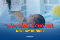 Tắm lá cho trẻ dưới 3 tháng tuổi: Có nên không?