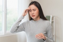Tim đập nhanh, choáng váng khi đứng dậy đột ngột có phải rối loạn nhịp tim?