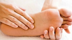 Nguyên nhân và cách điều trị chứng tay chân lạnh