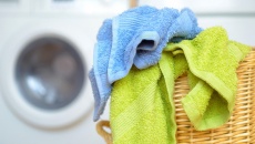 Bao lâu nên giặt khăn tắm một lần?