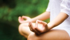 Tư thế ngồi thiền đúng cách: Khó mà không khó