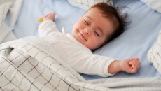 Thiếu ngủ làm tăng nguy cơ rối loạn cảm xúc ở trẻ