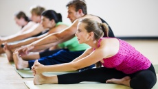 Nên ăn gì trước khi tập yoga?