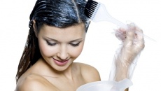 Thuốc nhuộm tóc và thuốc duỗi tóc làm tăng nguy cơ ung thư vú