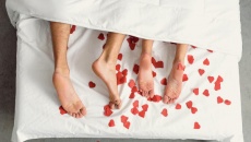 Quan hệ trong ngày đèn đỏ: Chuyện tế nhị chẳng ai dám ngỏ