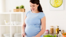 Những nguy cơ khi ăn cà tím trong thời kỳ mang thai