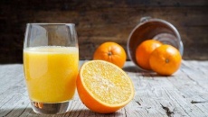Tại sao bạn nên đông lạnh nước cam?