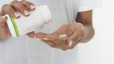 Dùng thuốc trị viêm gan virus có ảnh hưởng đến chức năng thận?