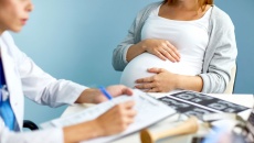 Cần làm gì để ngăn ngừa dị tật bẩm sinh cho thai nhi?