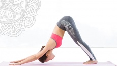 4 động tác yoga giúp lưu thông khí huyết, da dẻ hồng hào