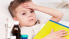 Cho trẻ uống thuốc paracetamol hạ sốt, giảm đau cần lưu ý gì?