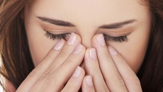 Cách phòng bệnh về mắt khi không khí bị ô nhiễm