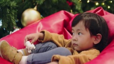 Đồ chơi, phụ kiện trang trí Giáng sinh đầy độc hại: Sự thực hay chỉ là lo lắng thái quá?