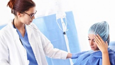 5 triệu chứng chị em cần đi khám phụ khoa ngay
