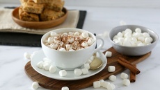 2 cách pha cacao nóng cho sáng mùa Đông 