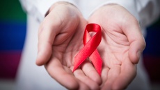 Trẻ đủ 15 tuổi được quyền tự nguyện xét nghiệm HIV
