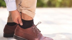 Người bệnh đái tháo đường type 2 bị sưng chân là biến chứng gì?