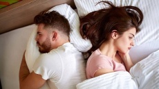 Giấc ngủ ảnh hưởng đến ham muốn tình dục của bạn như thế nào?