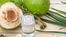 Uống nước dừa có thể giúp bạn giảm cân?