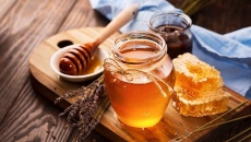 Uống mật ong vào thời điểm nào để tốt cho sức khỏe?