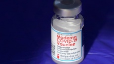 Tại sao Thụy Điển, Đan Mạch ngừng tiêm vaccine Moderna cho người dưới 30 tuổi?