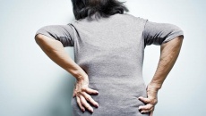 Cải thiện đau thắt lưng lan xuống hông, mông bằng cách nào?