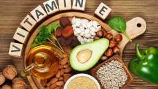 Thực phẩm giàu vitamin E tốt cho làn da vào mùa lạnh