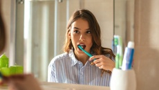 Bảo vệ răng miệng thế nào để phòng ngừa rung nhĩ, suy tim?
