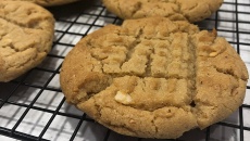 Công thức làm bánh quy bơ đậu phộng đơn giản tại nhà