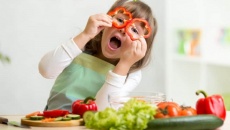 Chế độ ăn giúp tăng cường sức khỏe tinh thần của trẻ trong mùa dịch
