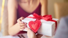 Gợi ý những món quà ngọt ngào và ý nghĩa trong dịp Valentine Trắng