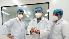 Vaccine ngừa COVID-19 “made in Vietnam” vẫn đang chờ cấp phép