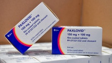 WHO kêu gọi Pfizer giảm giá thuốc điều trị COVID-19 hỗ trợ quốc gia nghèo
