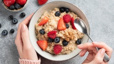 Ăn sáng thế nào để giúp não bộ nhạy bén?