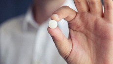 Có nên tăng liều aspirin để phòng cục máu đông khi bị COVID-19 không?