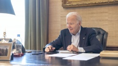 Tổng thống Mỹ Joe Biden được điều trị thế nào khi mắc COVID-19?