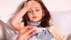 Triệu chứng và cách chăm sóc trẻ bị sốt xuất huyết  