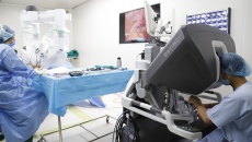 Y tế tuần: Phẫu thuật ung thư thận bằng Robot, cứu sống bệnh nhân mắc 3 bệnh nguy hiểm