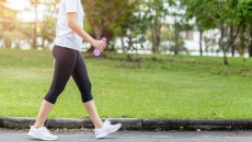 Chỉ ra 5 thói quen đi bộ giúp làm chậm quá trình lão hóa