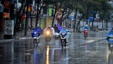 Không khí lạnh tràn về, mưa lớn từ miền Bắc đến Quảng Ngãi