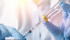 BioNTech thử nghiệm thuốc điều trị và vaccine ung thư công nghệ mRNA tại Anh