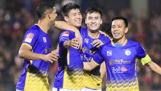 Chấp trọng tài, Hà Nội FC vẫn hạ Hà Tĩnh để lên ngôi đầu V.League 2023